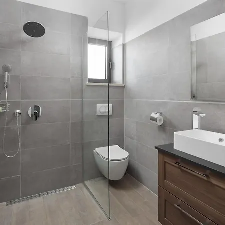 Korat For 8 People In Istria With Sauna & Children Playground * Divsici