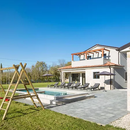 Villa Korat For 8 People In Istria With Sauna & Children Playground